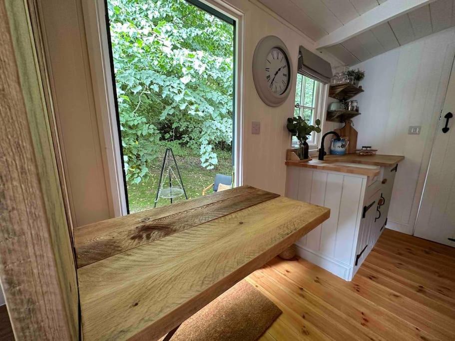 Cornwall Woodland Shepherd'S Hut Deirdres Hut ボドミン エクステリア 写真