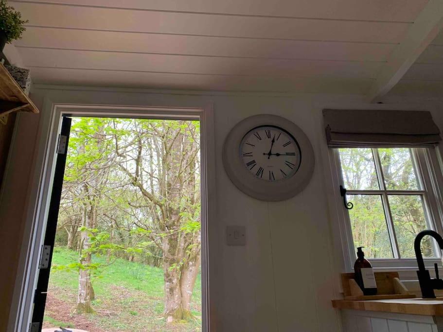 Cornwall Woodland Shepherd'S Hut Deirdres Hut ボドミン エクステリア 写真